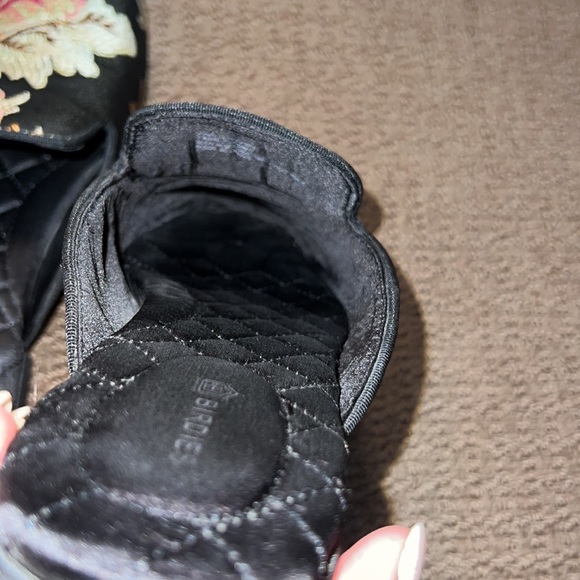 Birdies Phoebe Slides in Floral Jacquard - Picture 8 of 8